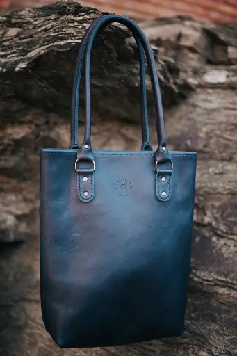 Large Tote with Zip